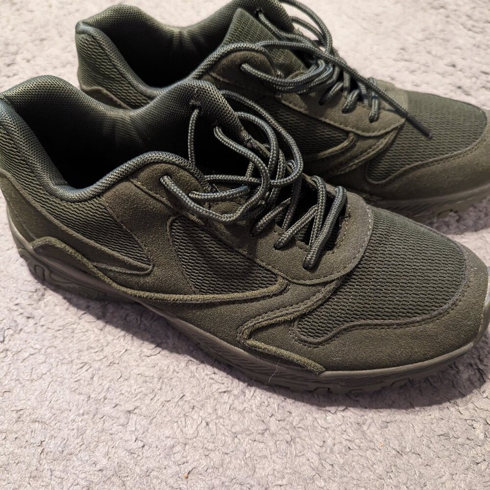 ASOS green sneakers - Mens Size 8 NEW